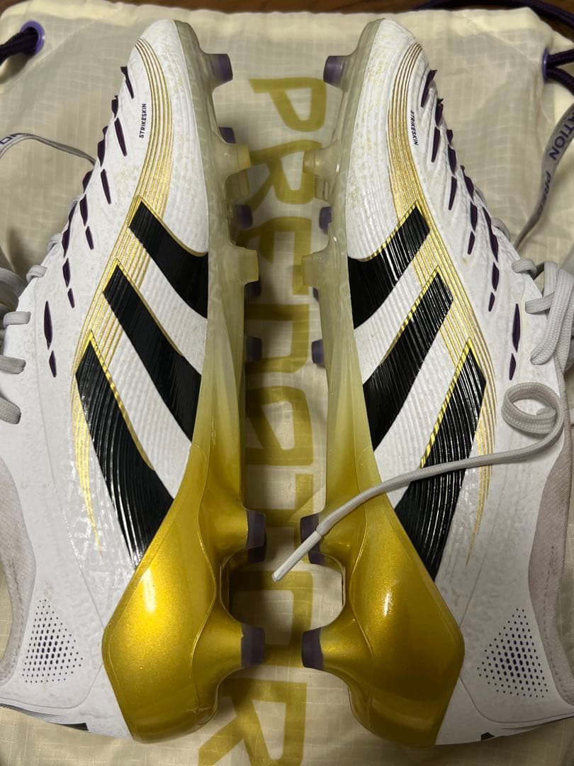 adidasプレデターFTAG