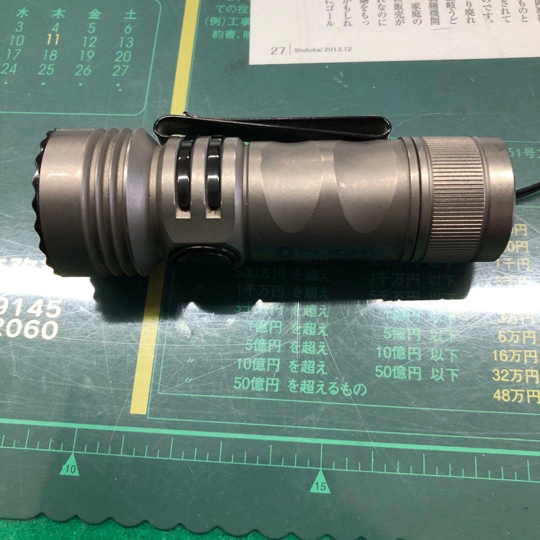 KAI　オーライト OLIGHT Seeker 4 Mini チタン