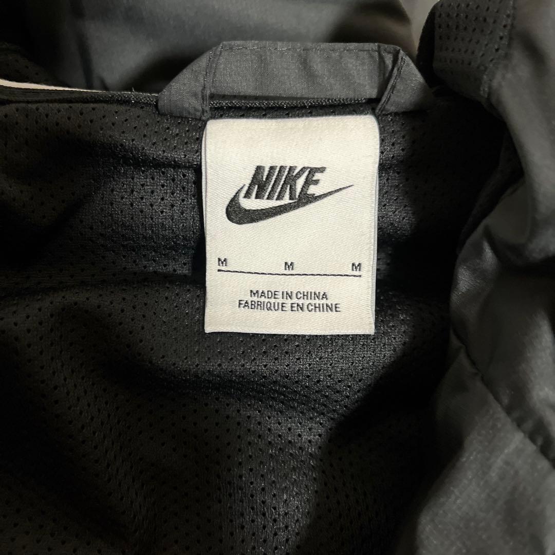NIKE ナイキ　ウインドランナー　BLACK スポーツウェア　Mサイズ