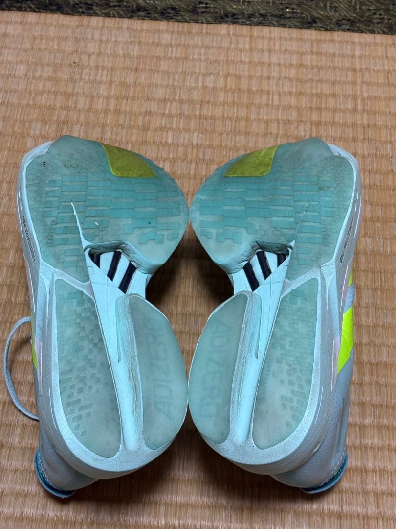 ま*ん様 【極美品・低走行距離】adidas ADIOS PRO 4 24.5c