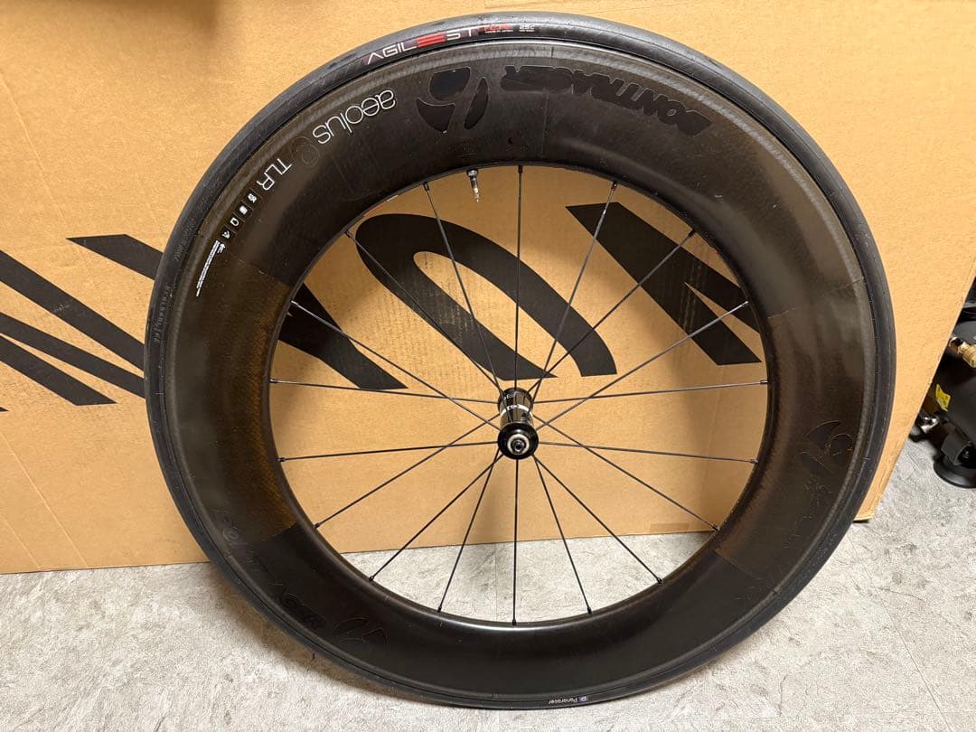 bontrager aeolus9 90mm TLR カーボンホイール　フロント