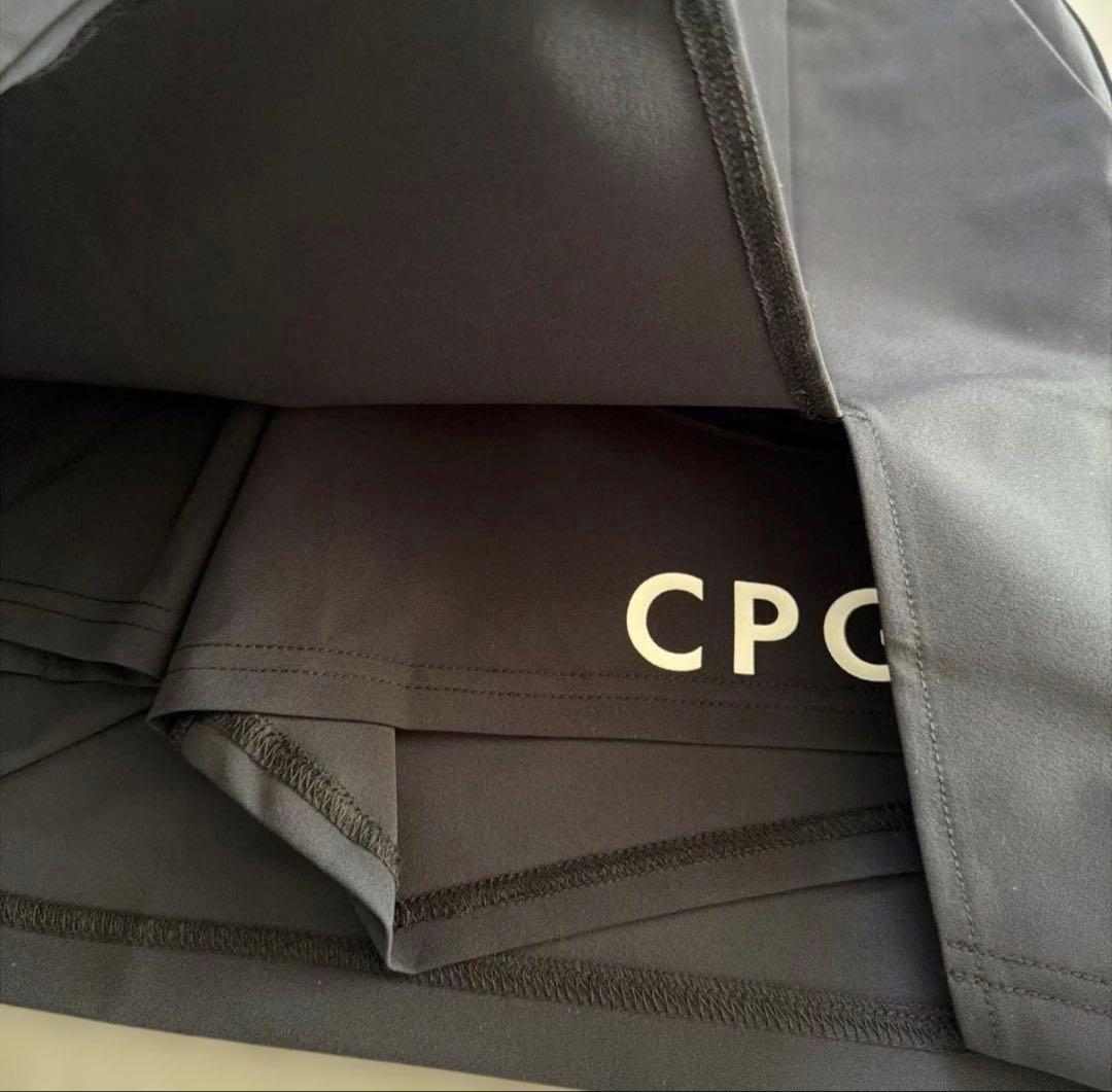 【新品タグ付】 CPG♪ブラック スカート サイドスリット インナーパンツ一体型