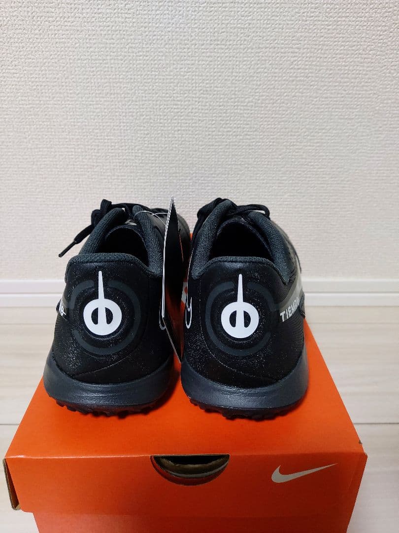 シューズ NIKE TIEMPO TF