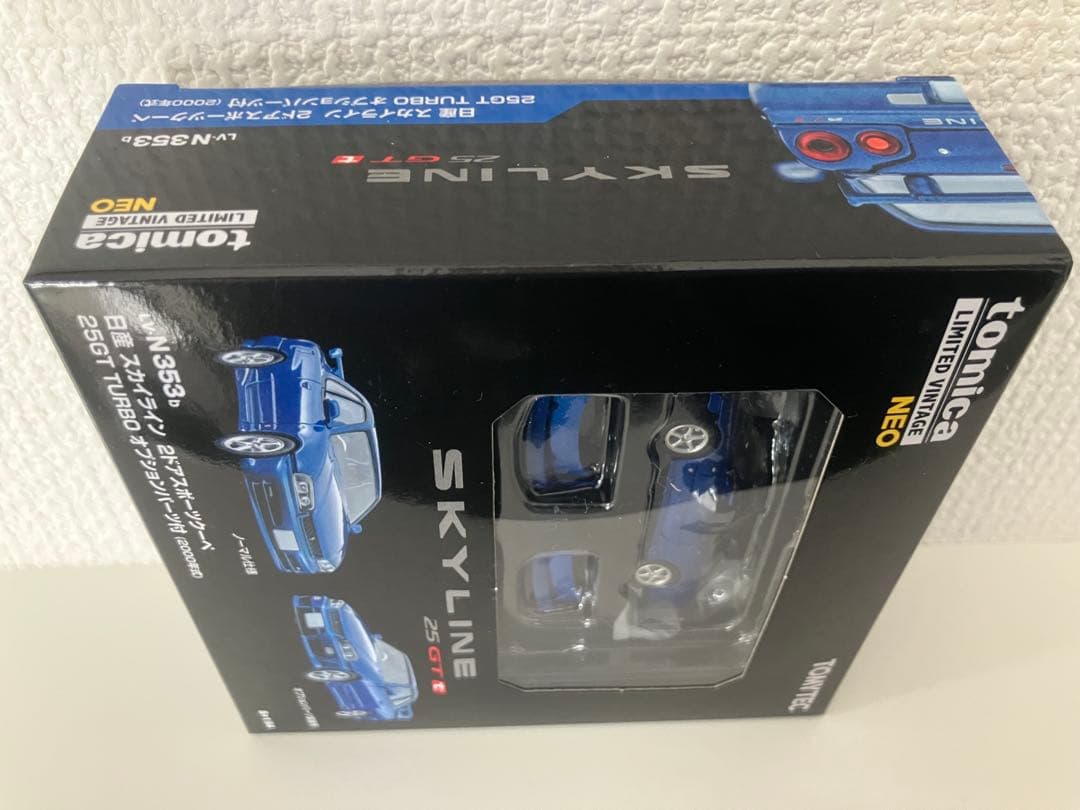 1/64 トミカリミテッドヴィンテージ ニッサン スカイライン
