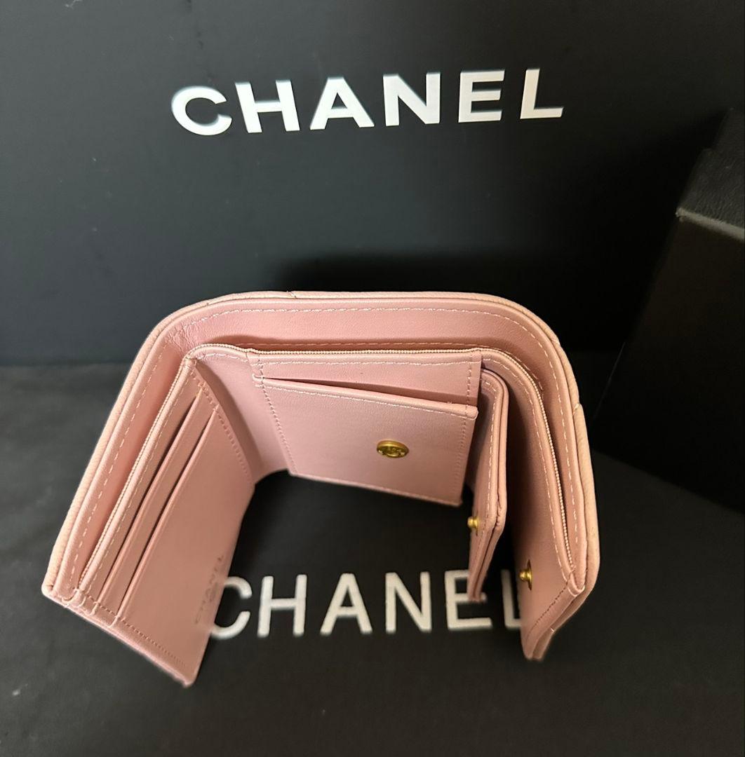 CHANEL ラムスキンレザーコンパクトウォレット財布ピンク 新品
