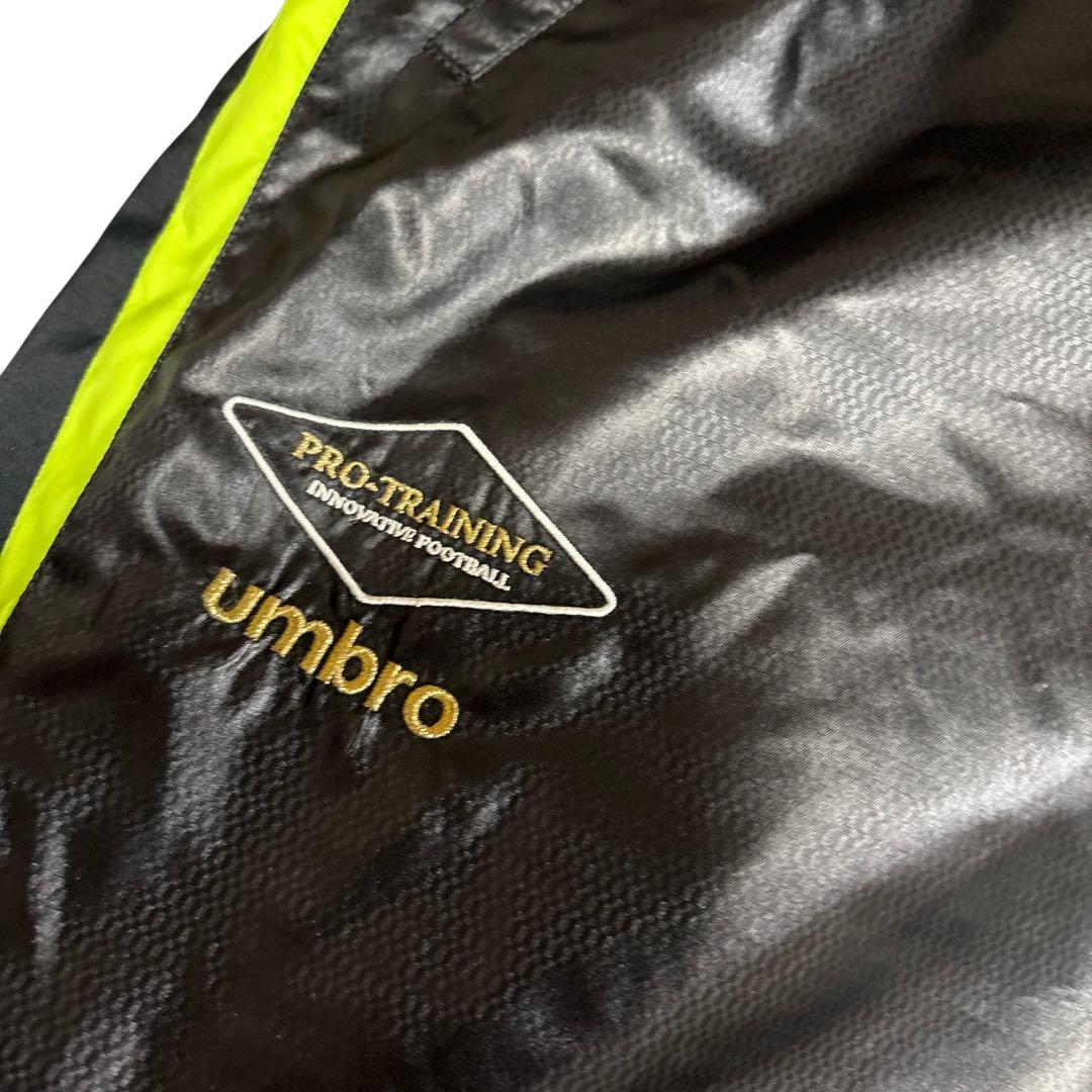 umbro PRO TRAINING ピステパンツ 黒　中綿入XLアンブロメンズ