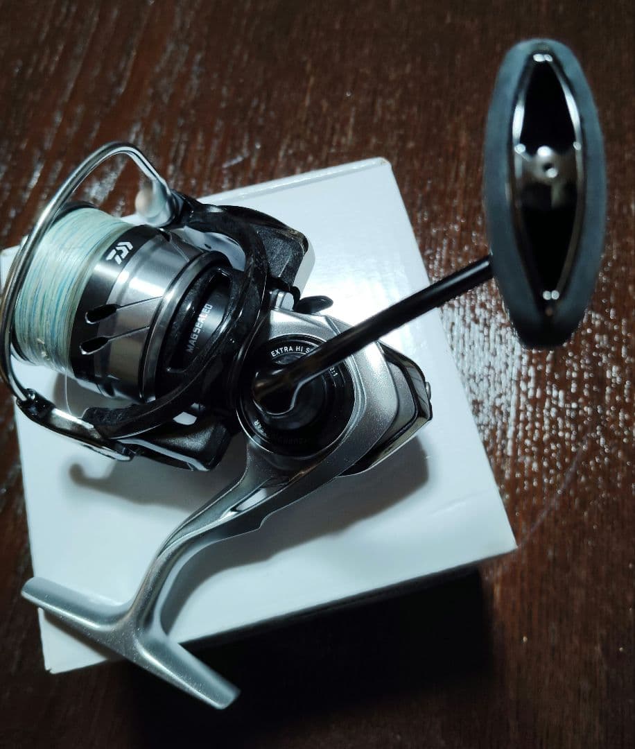 DAIWA　スピニングリール　ＣＡＬＤlＡ LT3000-ＣＸＨ
