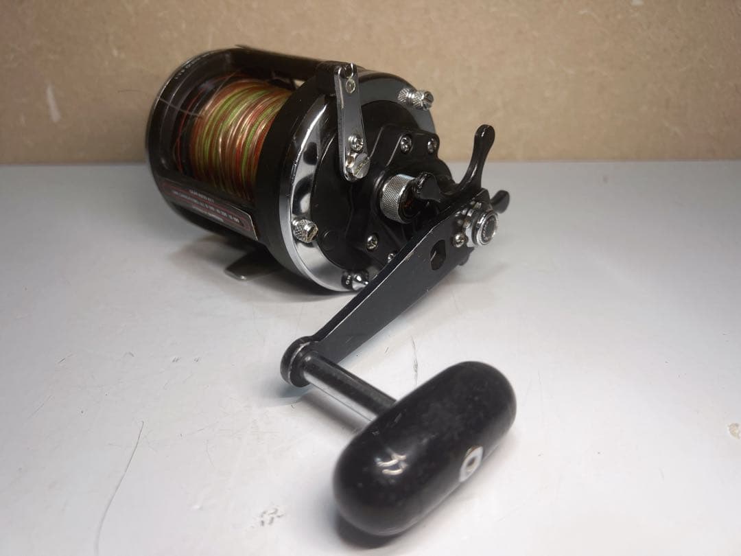 Shimano シマノ アジマティック 4000SS フィッシングリール