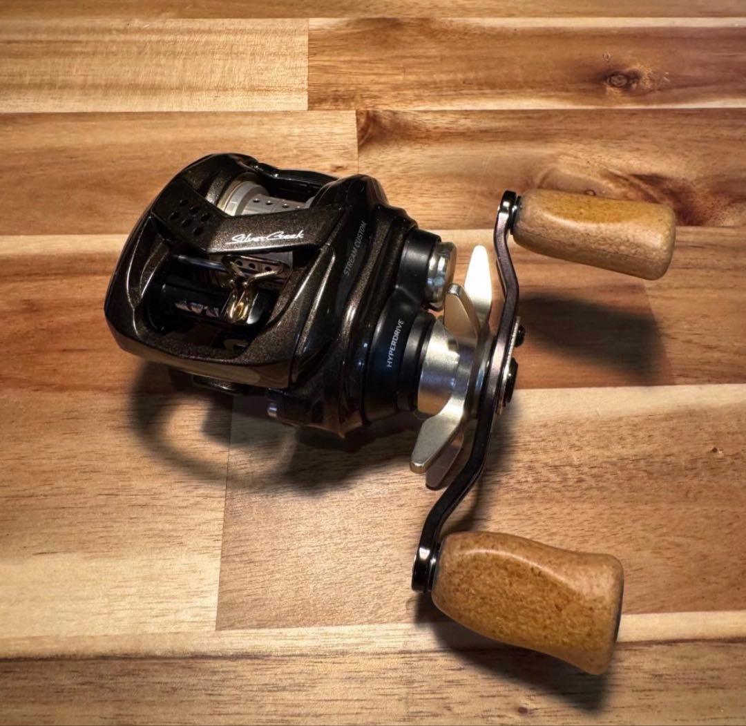 DAIWA 22 シルバークリーク エア TW ストリームカスタム 8.5L