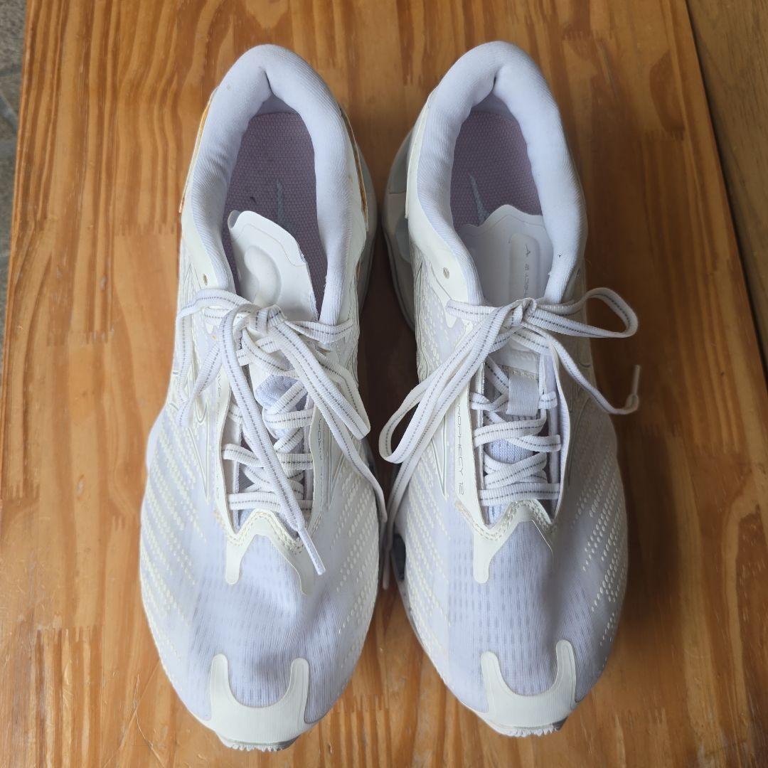 「MIZUNO WAVE」