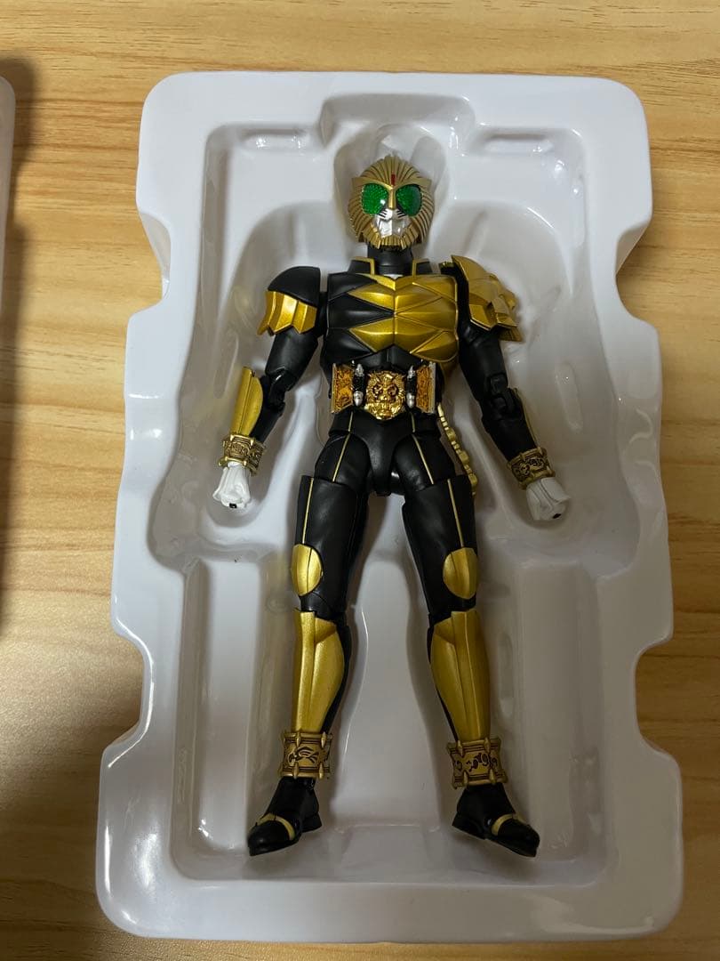 ゴ*ス様 真骨彫 仮面ライダービースト ウィザード