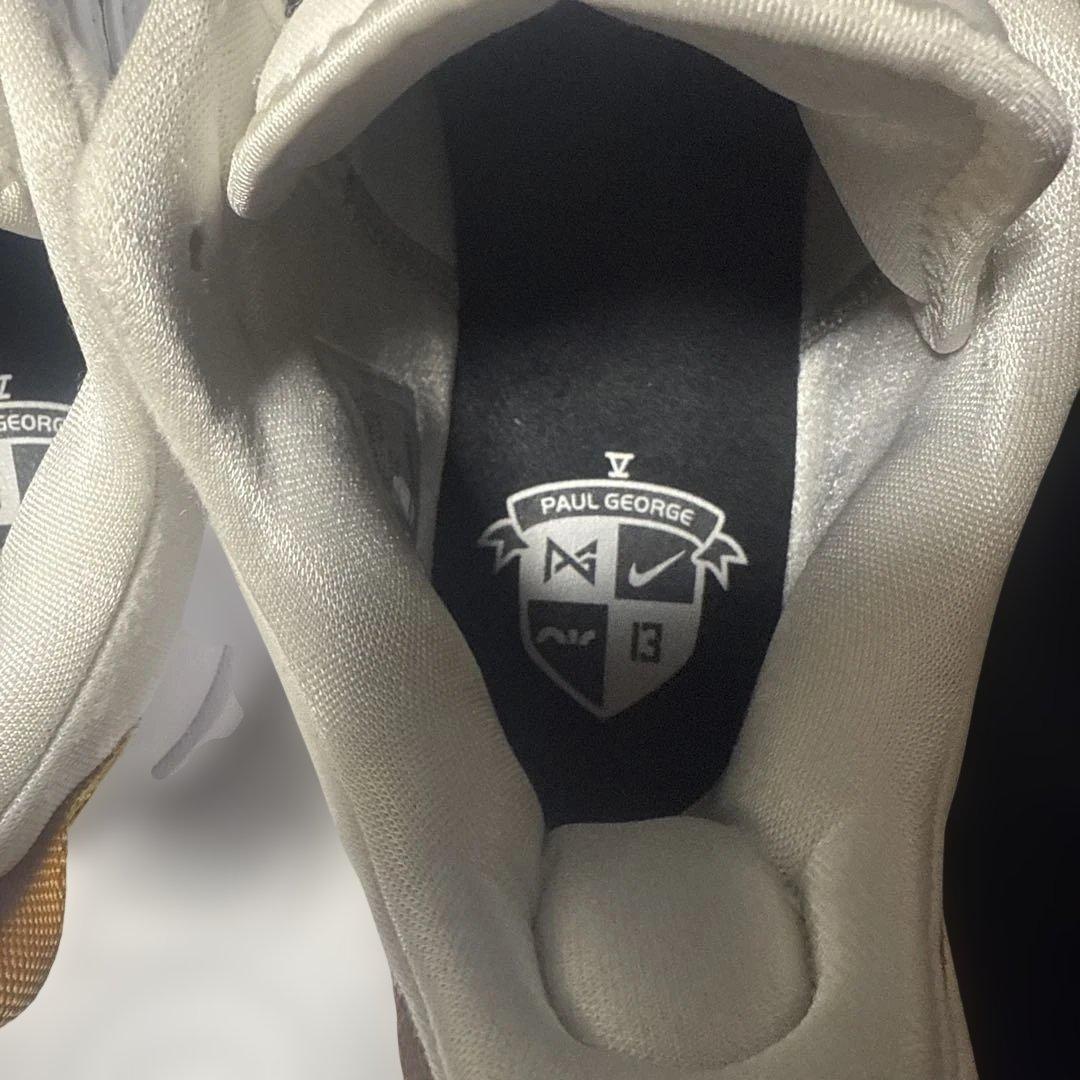 ポール　ジョージ　PG5 NIKE ID ホワイト／ゴールド