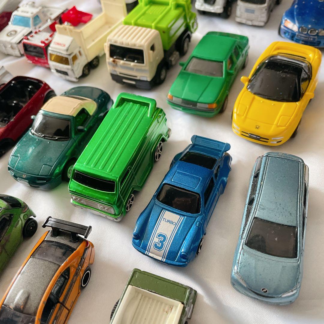 ミニカー まとめ売り トミカなど 59台 ヘリコプター1台 おもちゃ