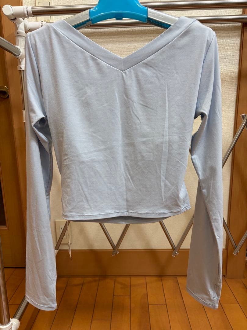 新品　未使用　タグ付き⭐︎SUKALA スカーラ 長袖　ロングスリーブトップス