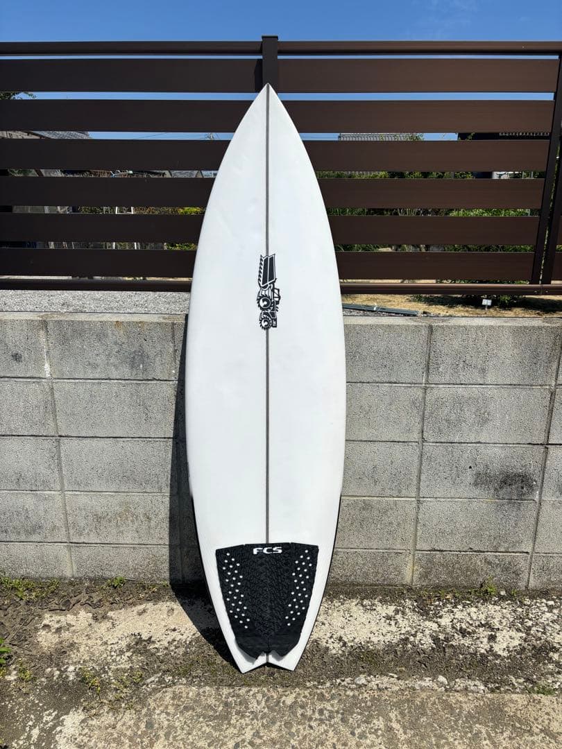 JSサーフボード ゼロフュージョン Xero Fusion Model 4R使用