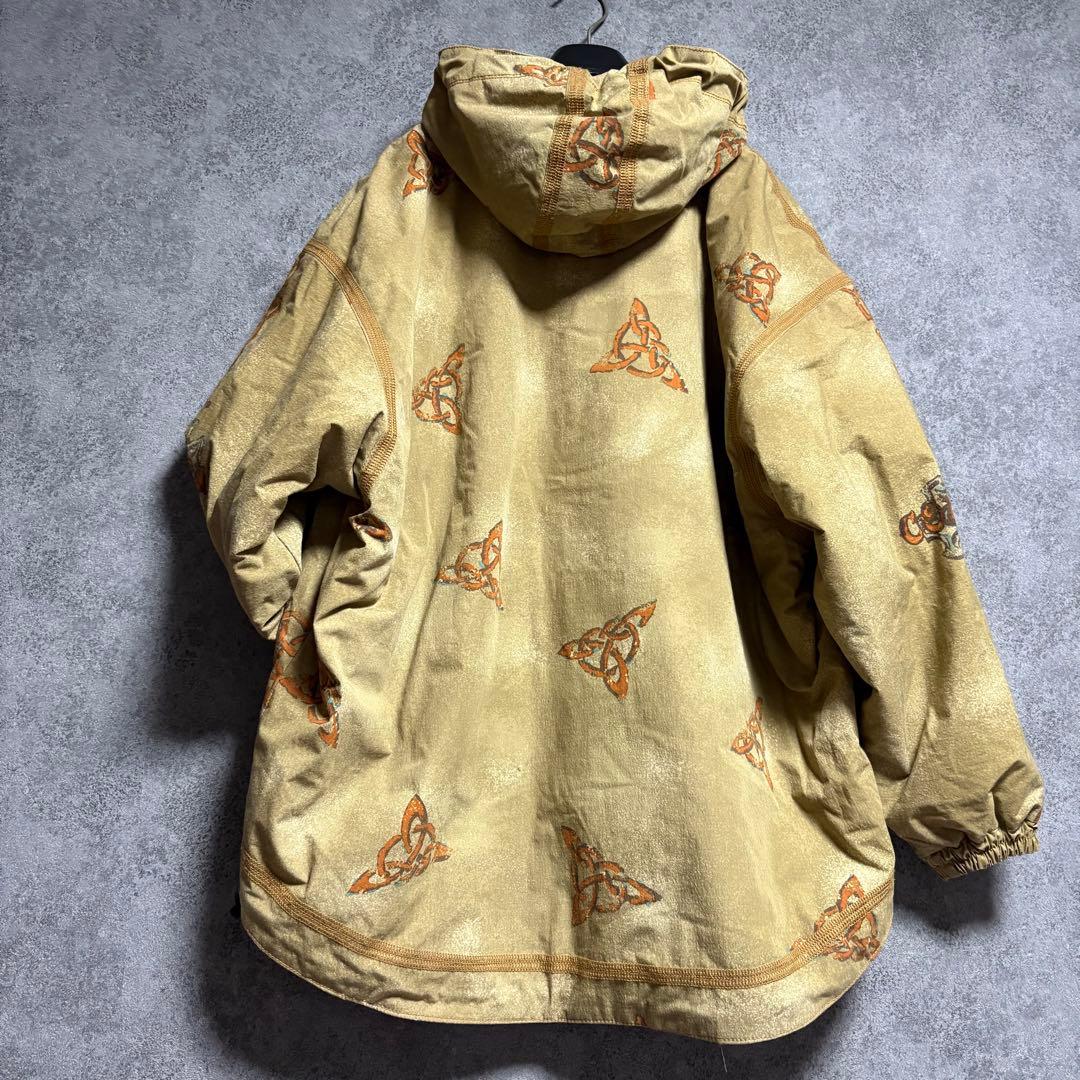 中古　美品　courmayeur クールマイヨール　マウンテンパーカーブルゾンM