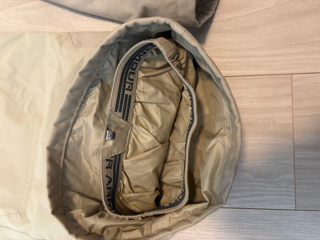Under Armour ベージュ スノーボードウェア パンツ XLサイズ