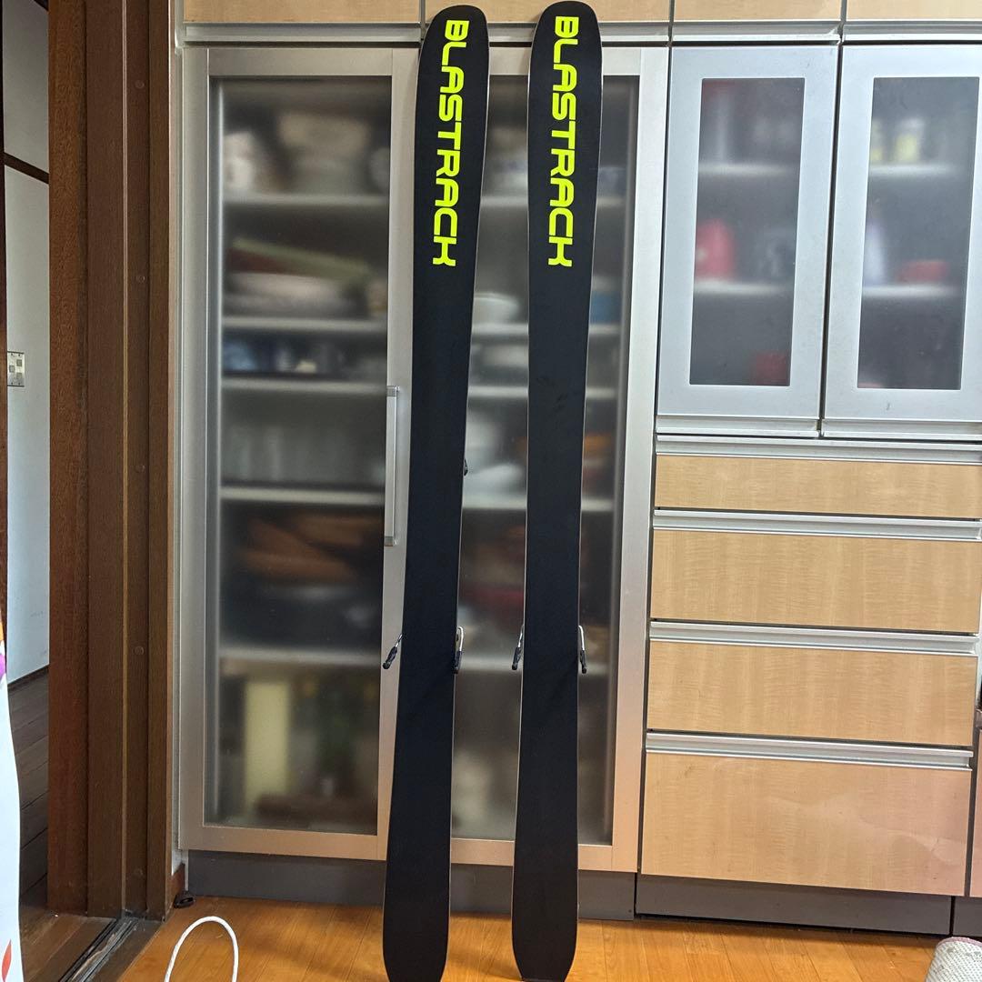 新雪も可！BLASTRACK ブラストラック スキー板 176cm BLAZER