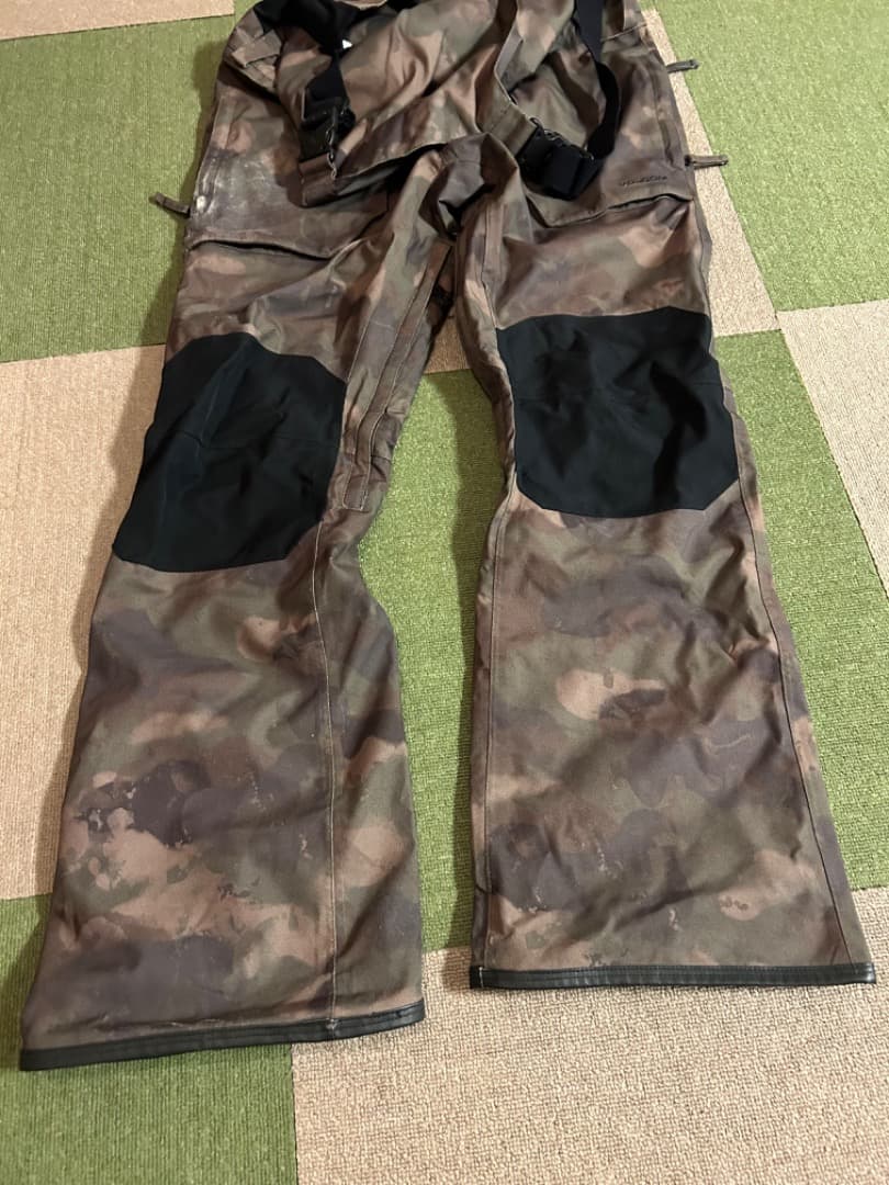 VOLCOM パンツ Ｍサイズ