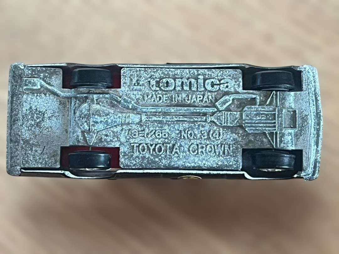 Z*中様 ◆トミカ No.4 トヨタ クラウン パトロールカー 黒箱 パトカー