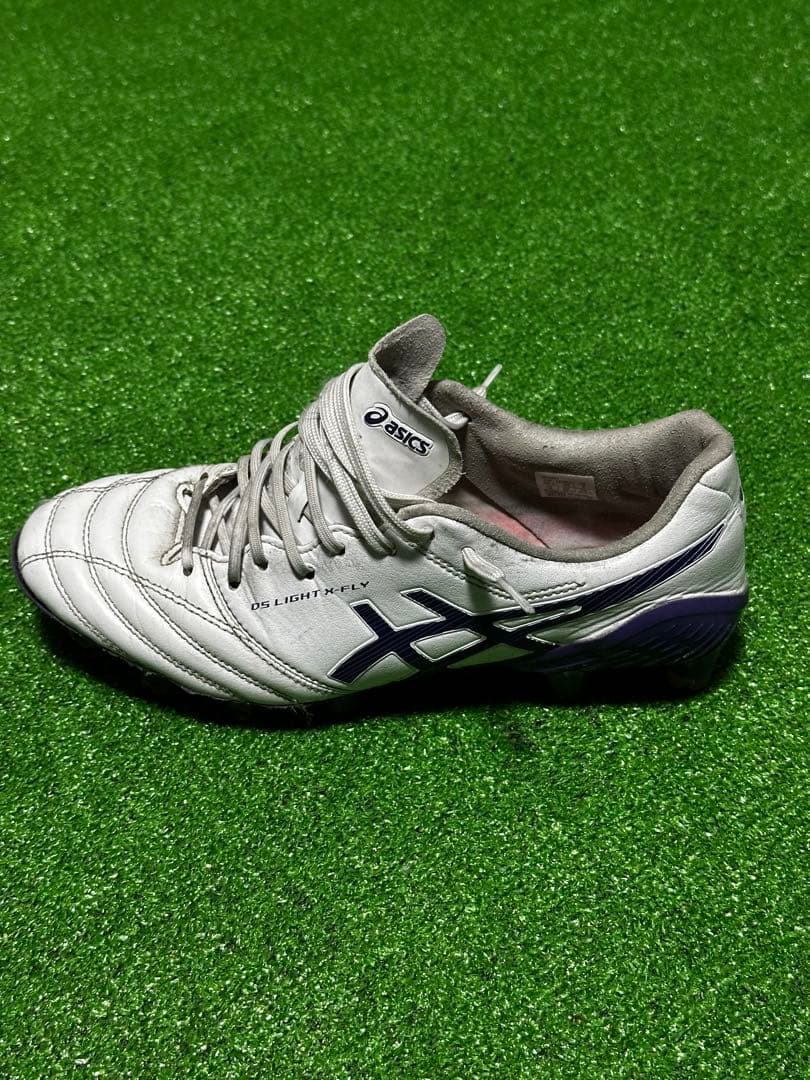 ASICS DS LIGHT X-FLY 5 サッカースパイク 白紫
