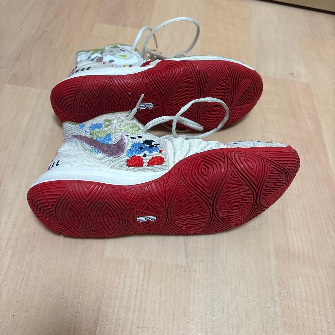 （大幅値下げ）NIKE Kyrie 5 BANDULU