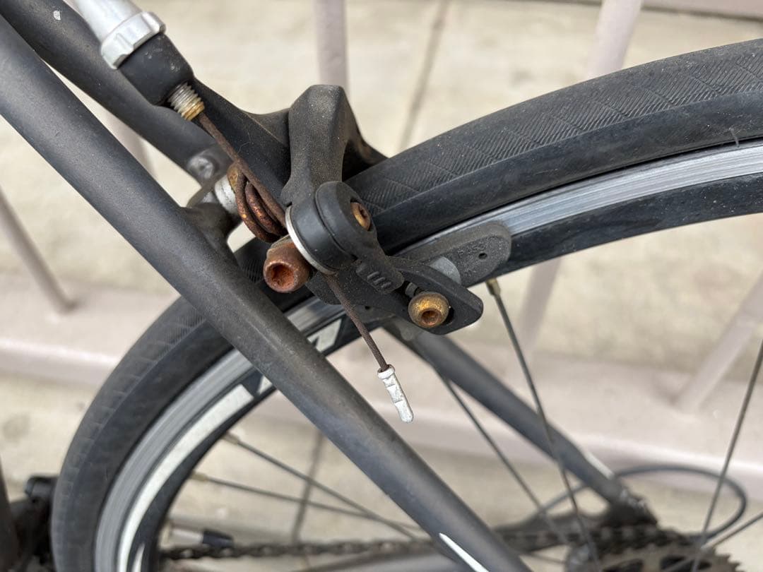 グレー ロードバイク Shimano 105