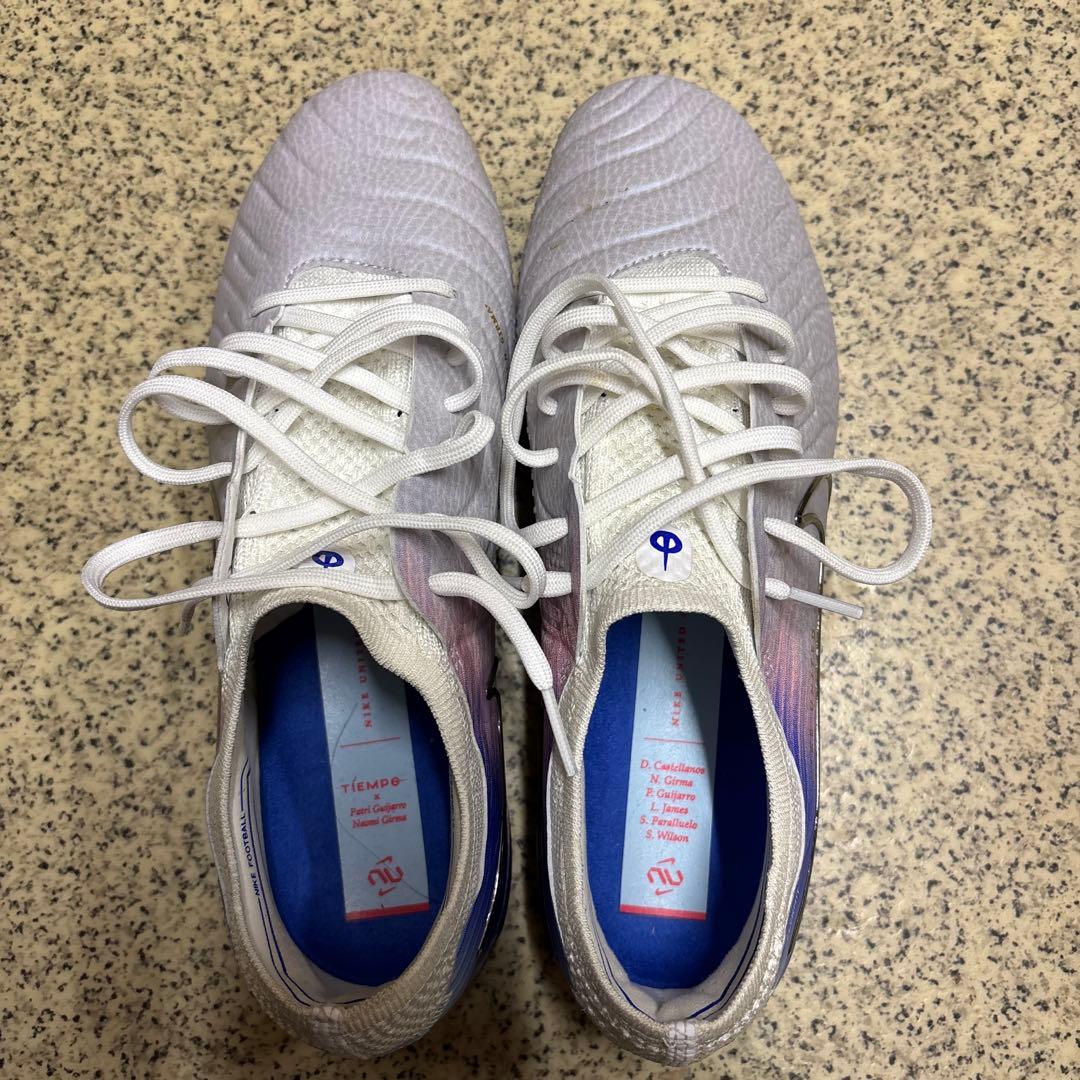 Nike サッカーシューズ ホワイト/グレー/ブルー