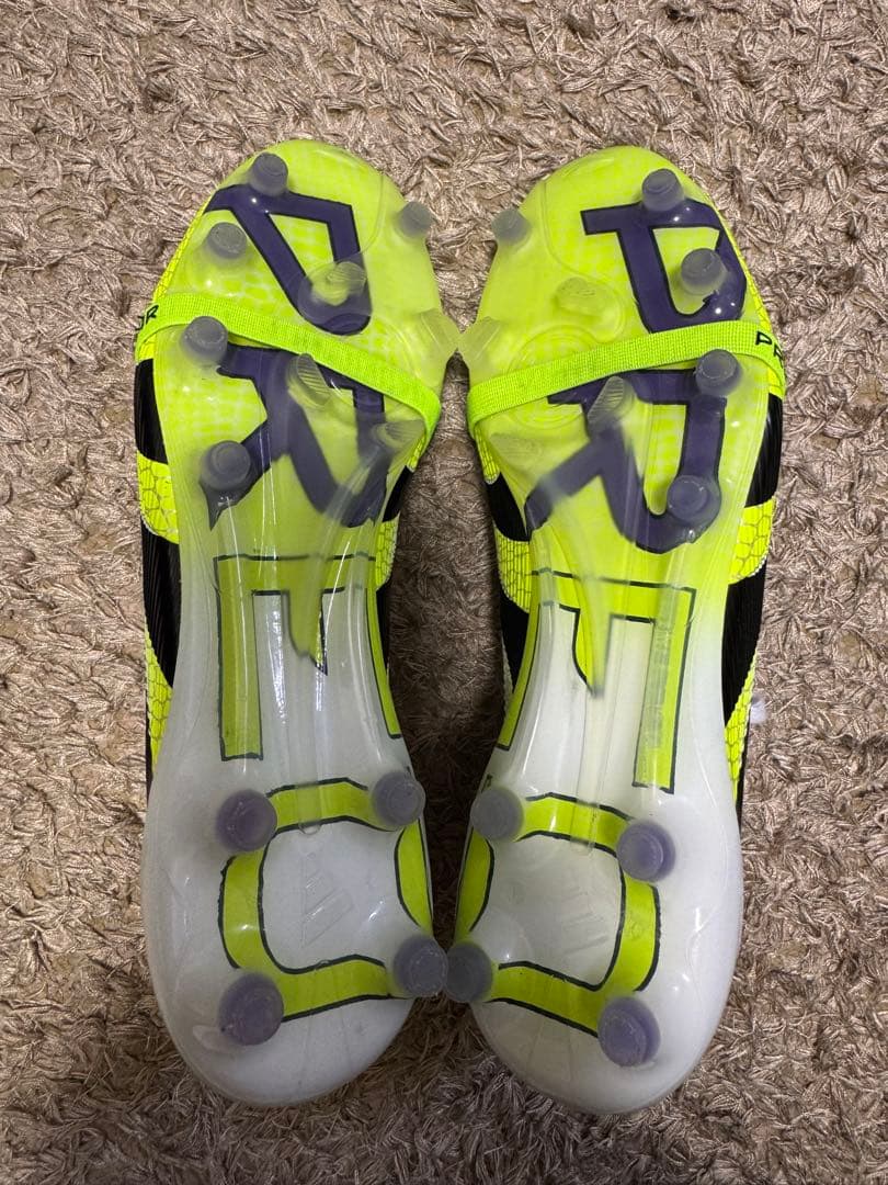 アディダス　PREDATOR ELITE FT AG 25cm