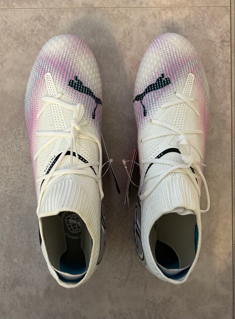 新品未使用品　PUMA フューチャー　7 プロ　　HG/AG サッカーシューズ