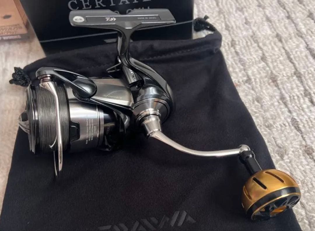 DAIWA 24CERTATE LT4000-CXH 美品
