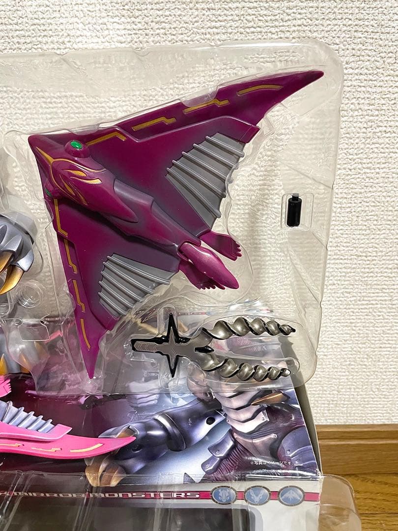 仮面ライダー龍騎　装着変身EX ミラーモンスターズ01