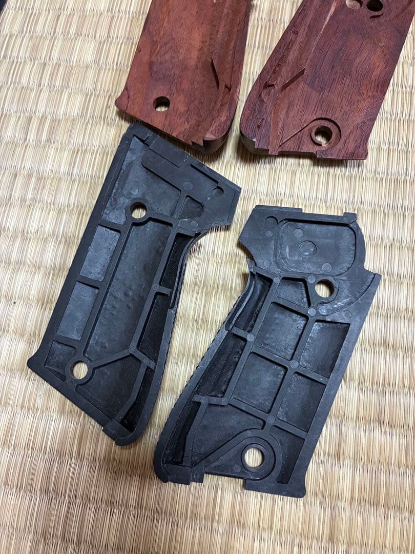 タナカP220用グリップセット＋ABSフレーム