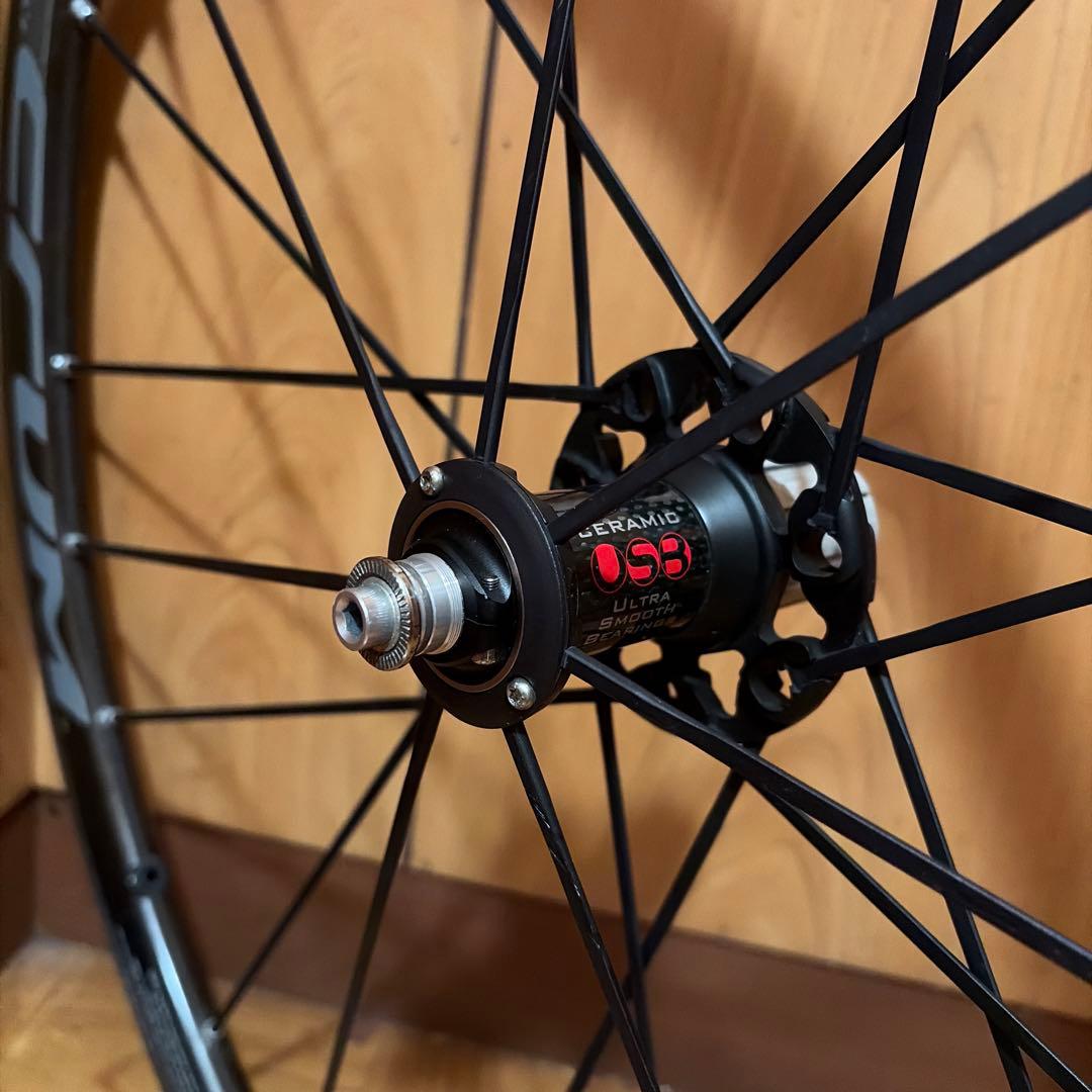RACING ZERO 700C カーボンホイール　リムブレーキ