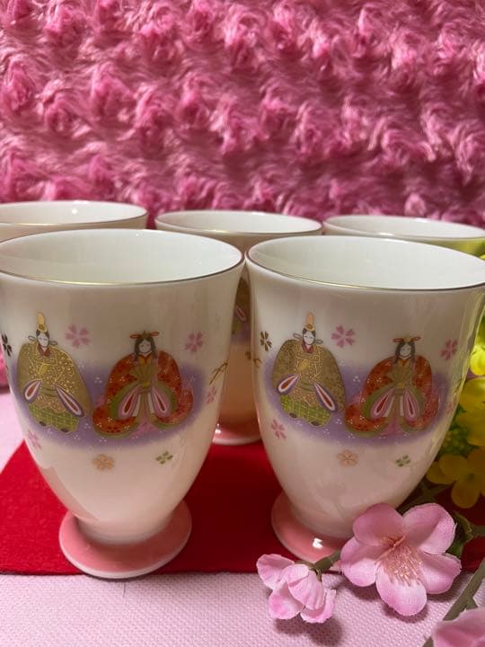 雛人形柄カップ　陶器　ひな祭り