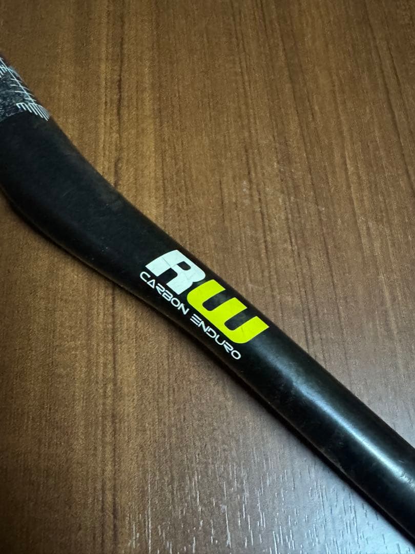 BURGTEC バーグテック　カーボン　ライザーバー　35mm