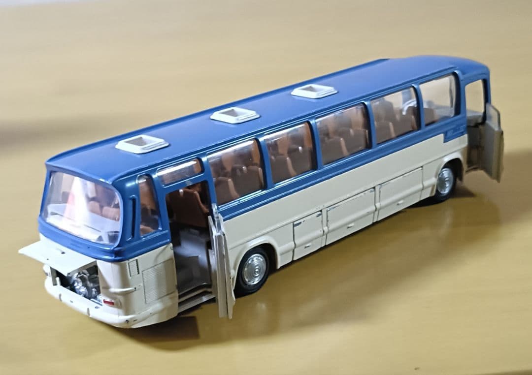 Mercedes-Benz O302 バス (KiRK デンマーク)