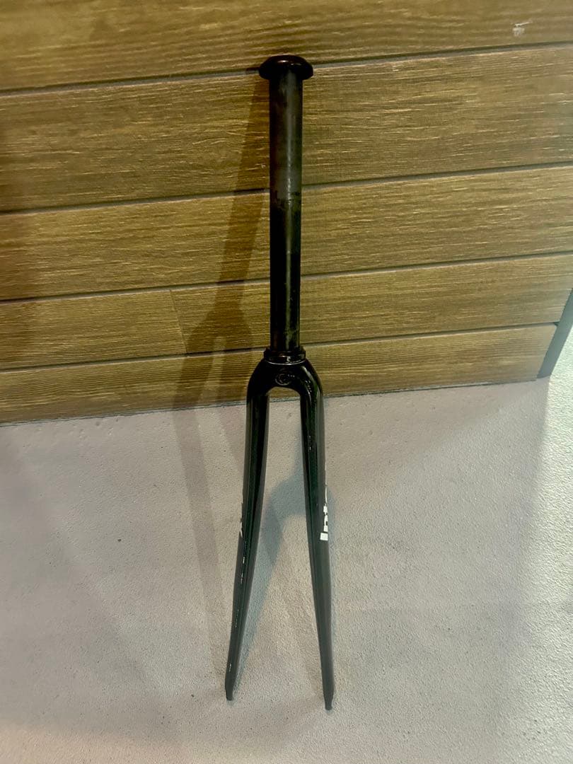 【InterMax カーボン製フロントフォーク】重量0.43kg