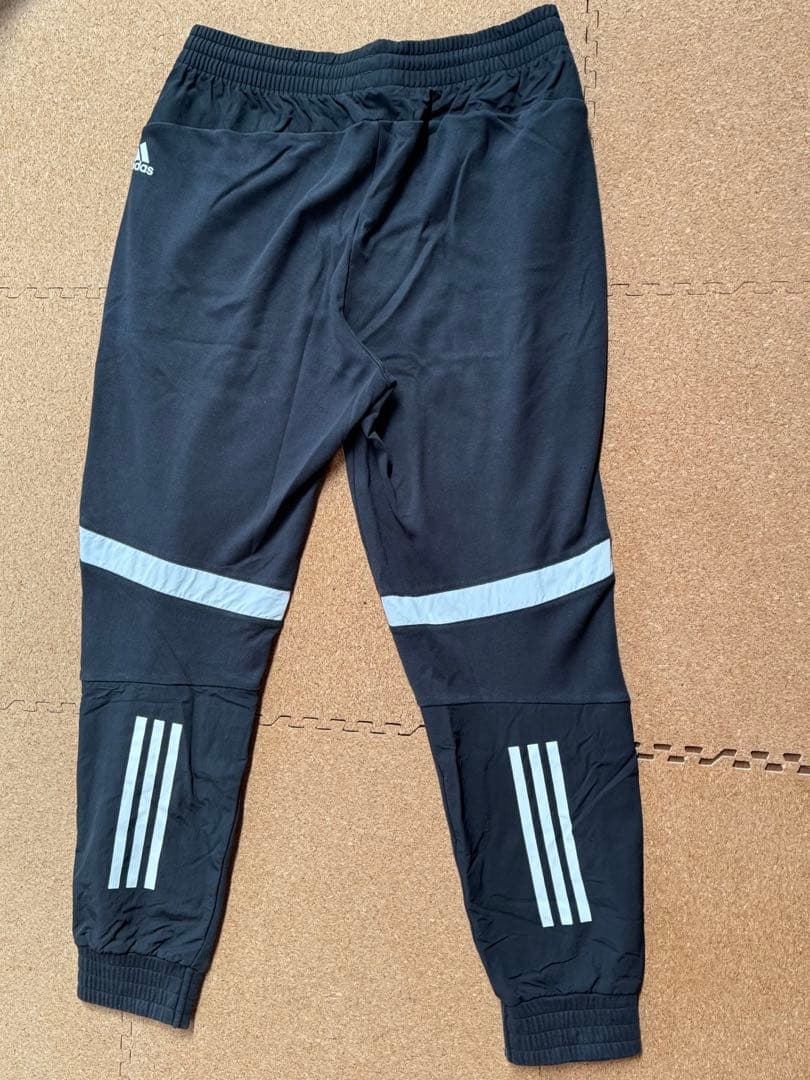 adidasアディダストレーニングウェアジャケットパンツセットナイキミズノ