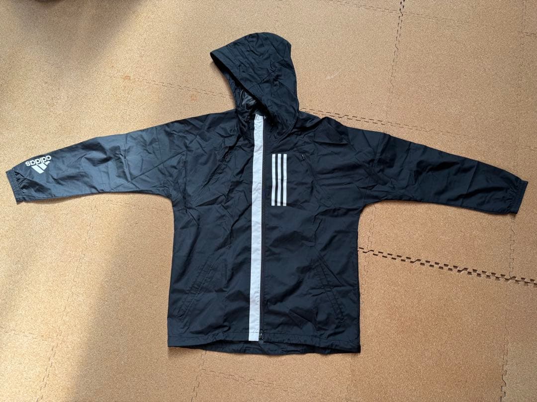 adidasアディダストレーニングウェアジャケットパンツセットナイキミズノ