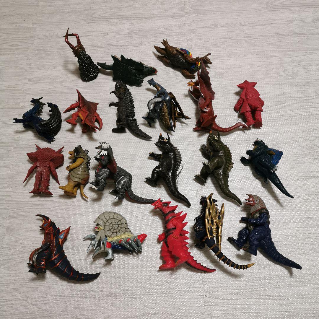 ウルトラマン 怪獣フィギュア ソフビ 20体まとめ売り