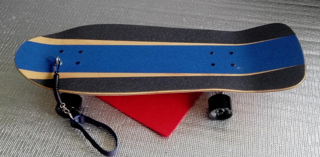 ＜送込＞前後カービングトラック搭載 ＯＬＤクルーザー３０''　オリジナルPAT付