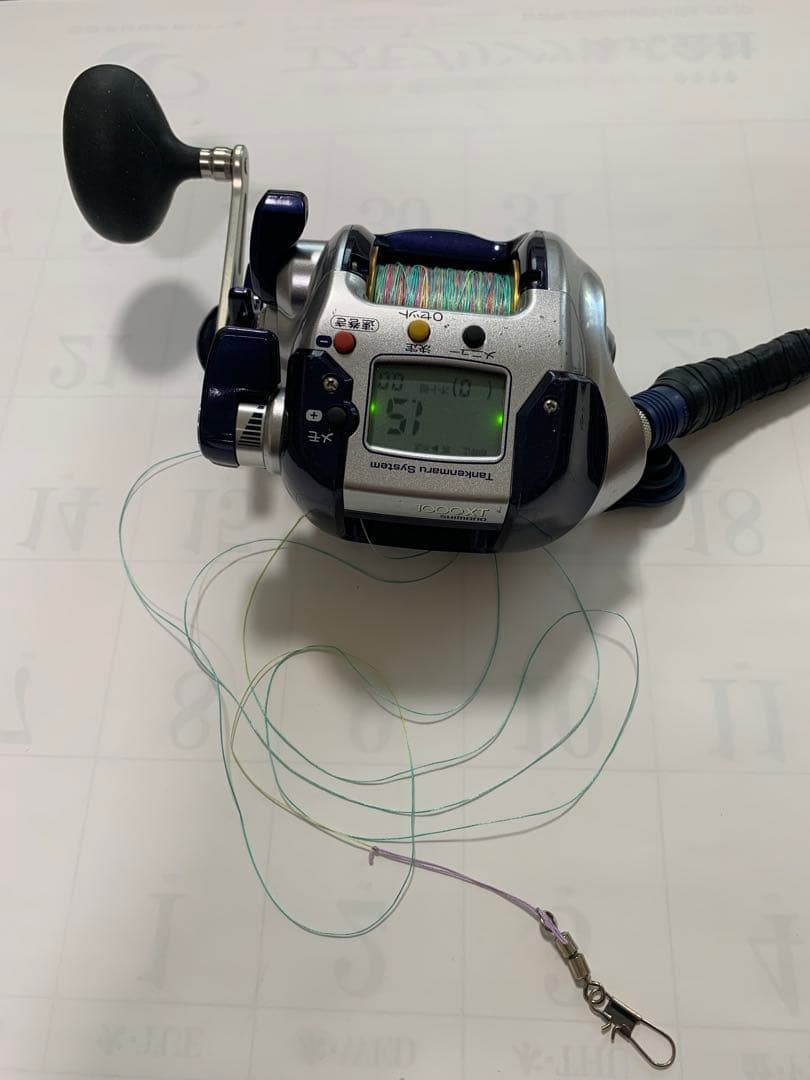 シマノ電動リール 1000XT本体(動作良好)、 電源コードはおまけ