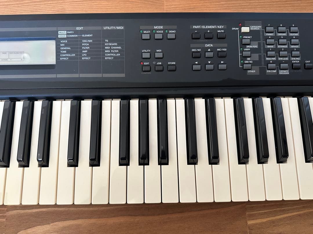 Yamaha S03 シンセサイザー 61鍵（付属品多数）