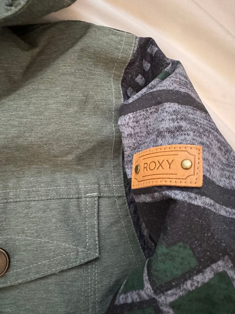 ROXY 女性用スノーボードウェア グリーン