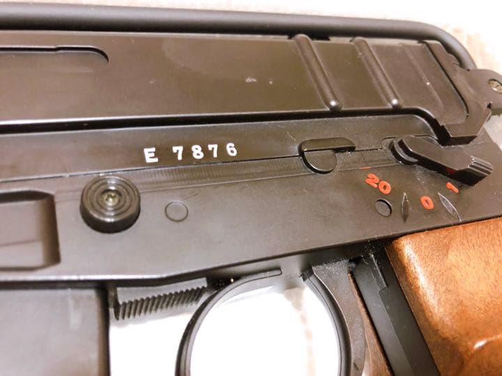 東京マルイのVZ61スコーピオン
