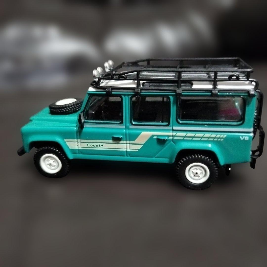 レア　MINI GT ランドローバー・ディフェンダー110 1985年式ミニカー
