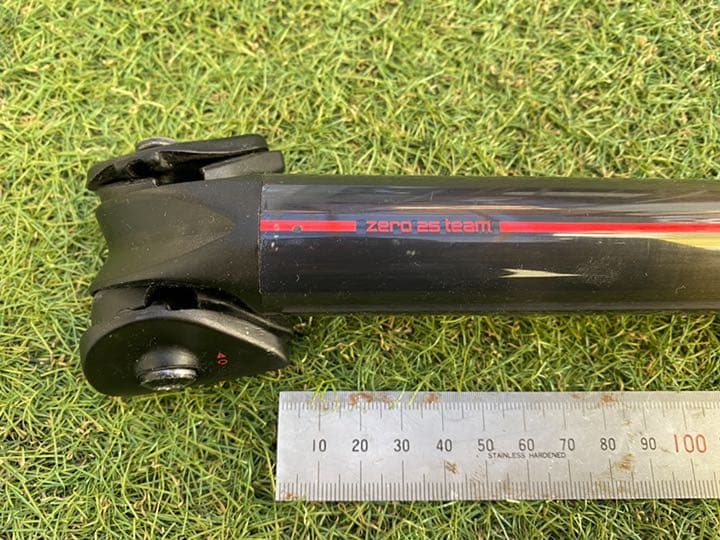 カーボンシートポスト 3T ZERO25 TEAM 31.6mm