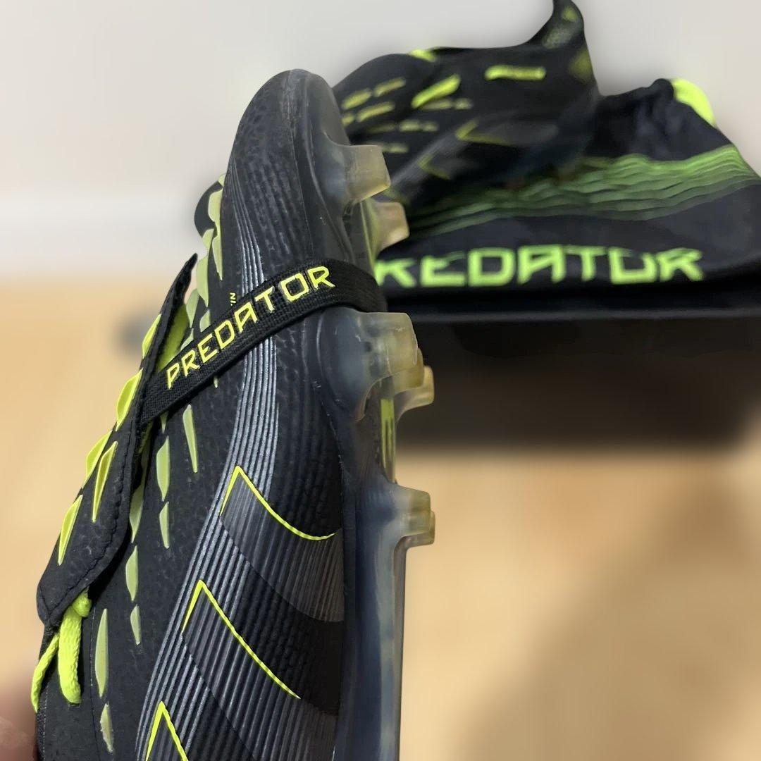 adidas Predator サッカーシューズ スパイク