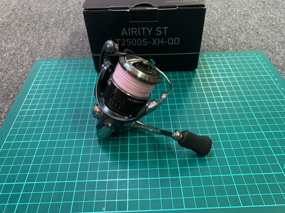 ダイワ　23AIRITY ST LT2500S-XH-QD 美品